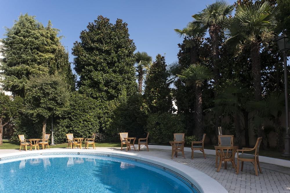 Hotel Due Torri Abano Terme Esterno foto