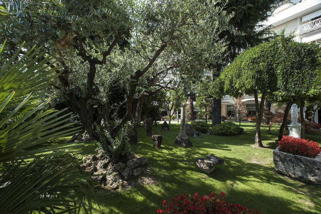 Hotel Due Torri Abano Terme Esterno foto