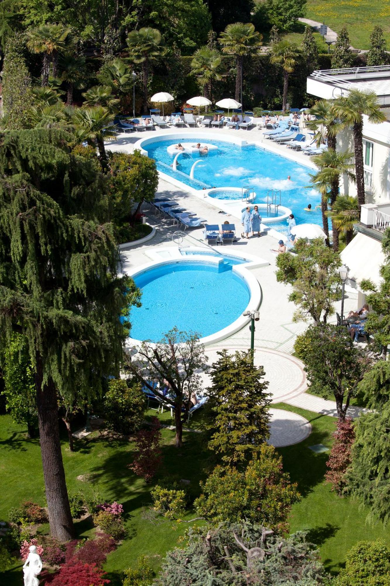 Hotel Due Torri Abano Terme Esterno foto