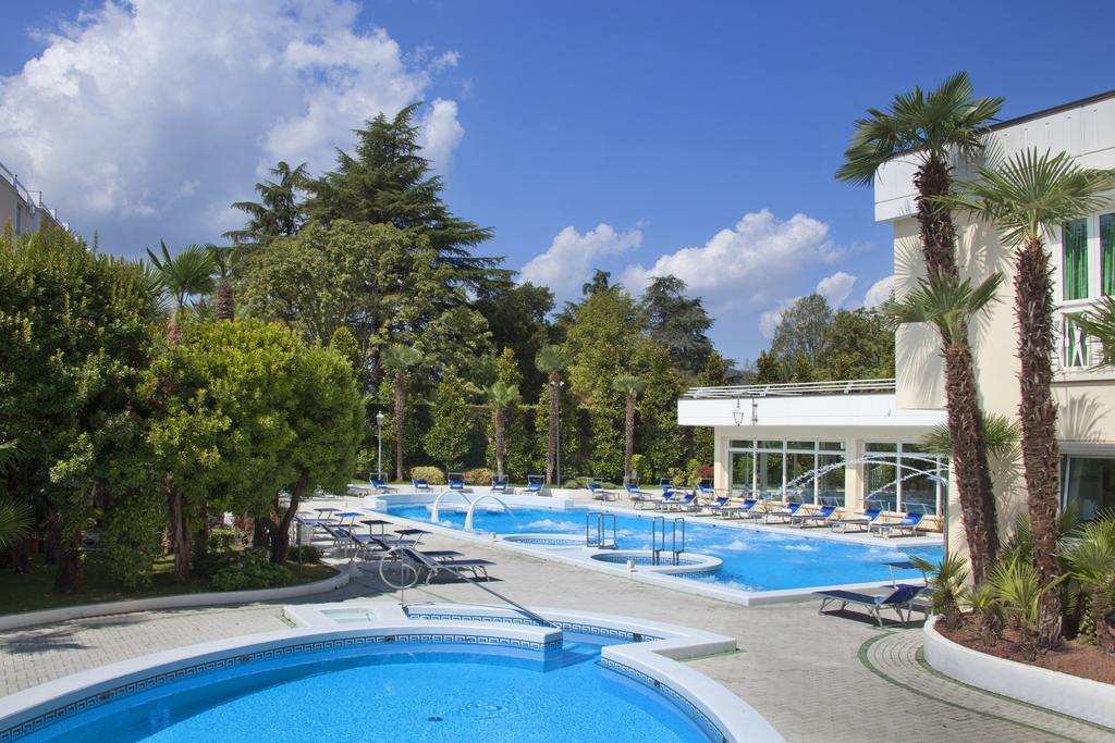 Hotel Due Torri Abano Terme Esterno foto